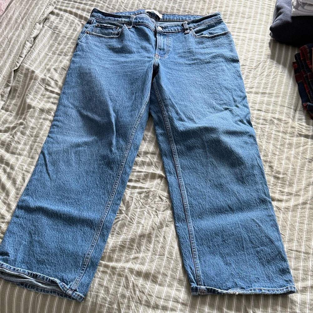 Abercrombie & Fitch Light Blue The Baggy Low Rise 31s